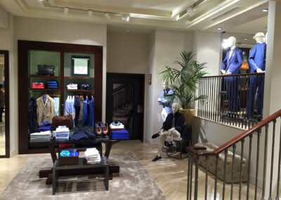 Acabados interiores en la reforma de Massimo Dutti