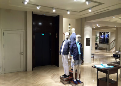 Reforma interior de tienda Massimo Dutti