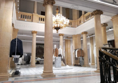 Reforma interior de la tienda Zara hecha por Galbiana