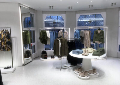 Planificación y dirección de obra Zara Pamplona por Galbiana